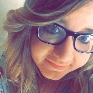 Meet your Posher, Leah